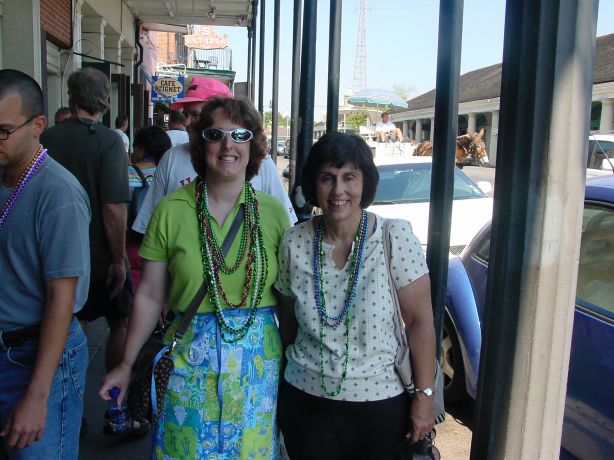 ../Images/Rose and Kristen with beads.jpg